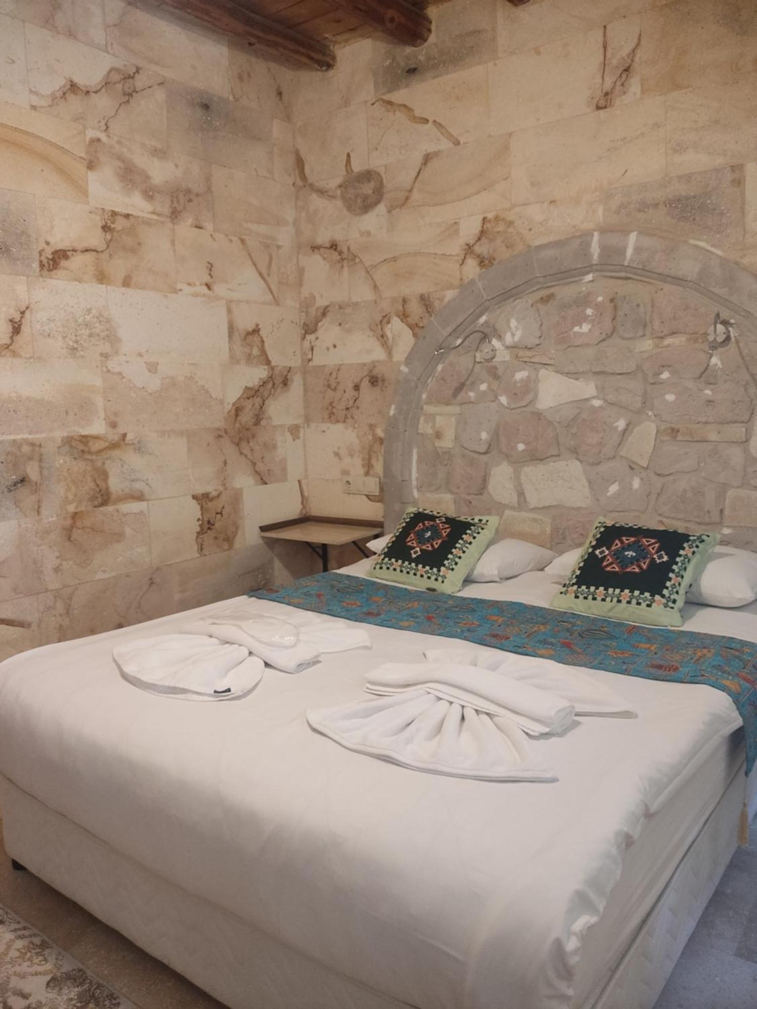 מלון גורמה Luwian Stone House מראה חיצוני תמונה