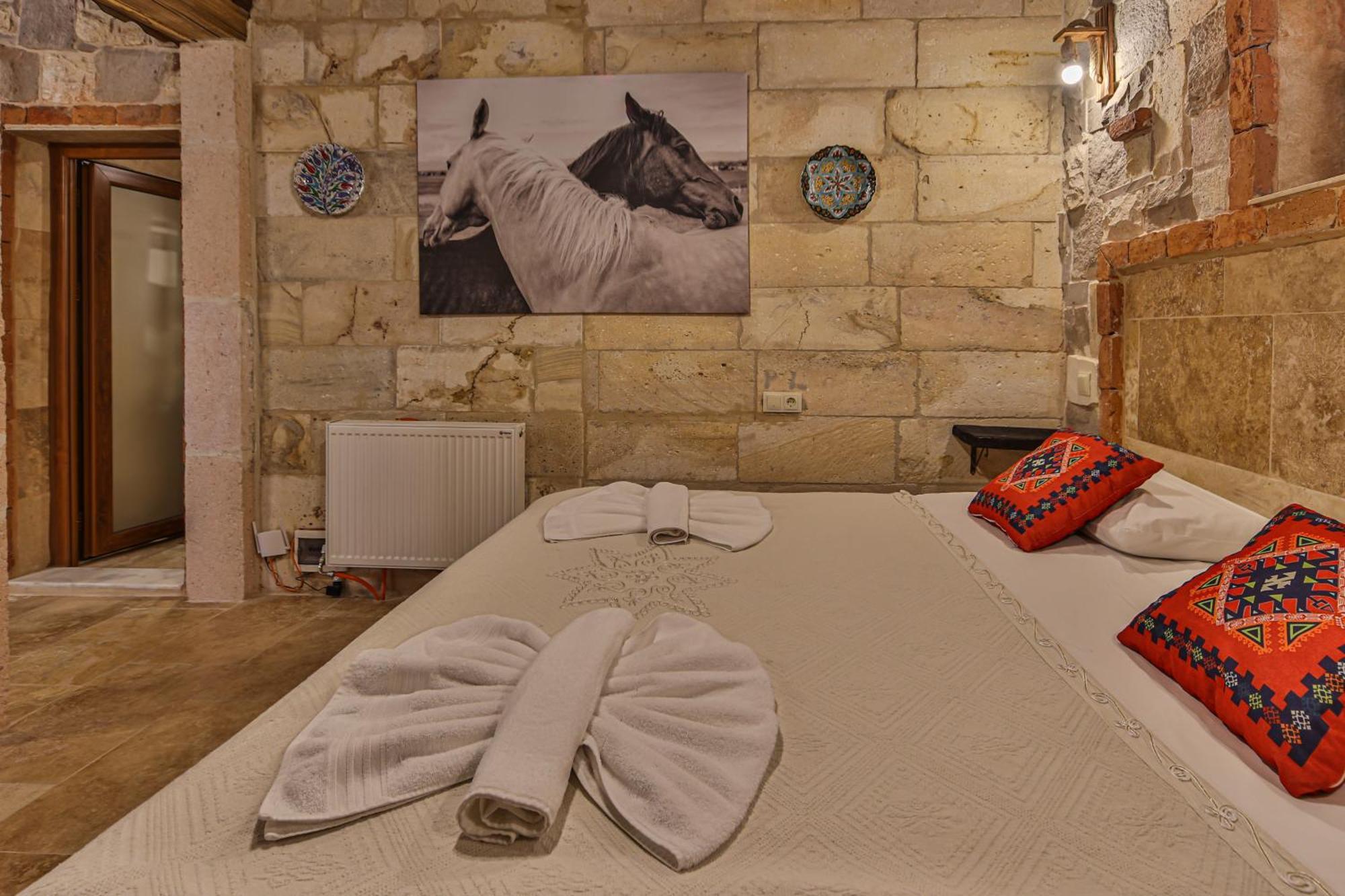 מלון גורמה Luwian Stone House מראה חיצוני תמונה