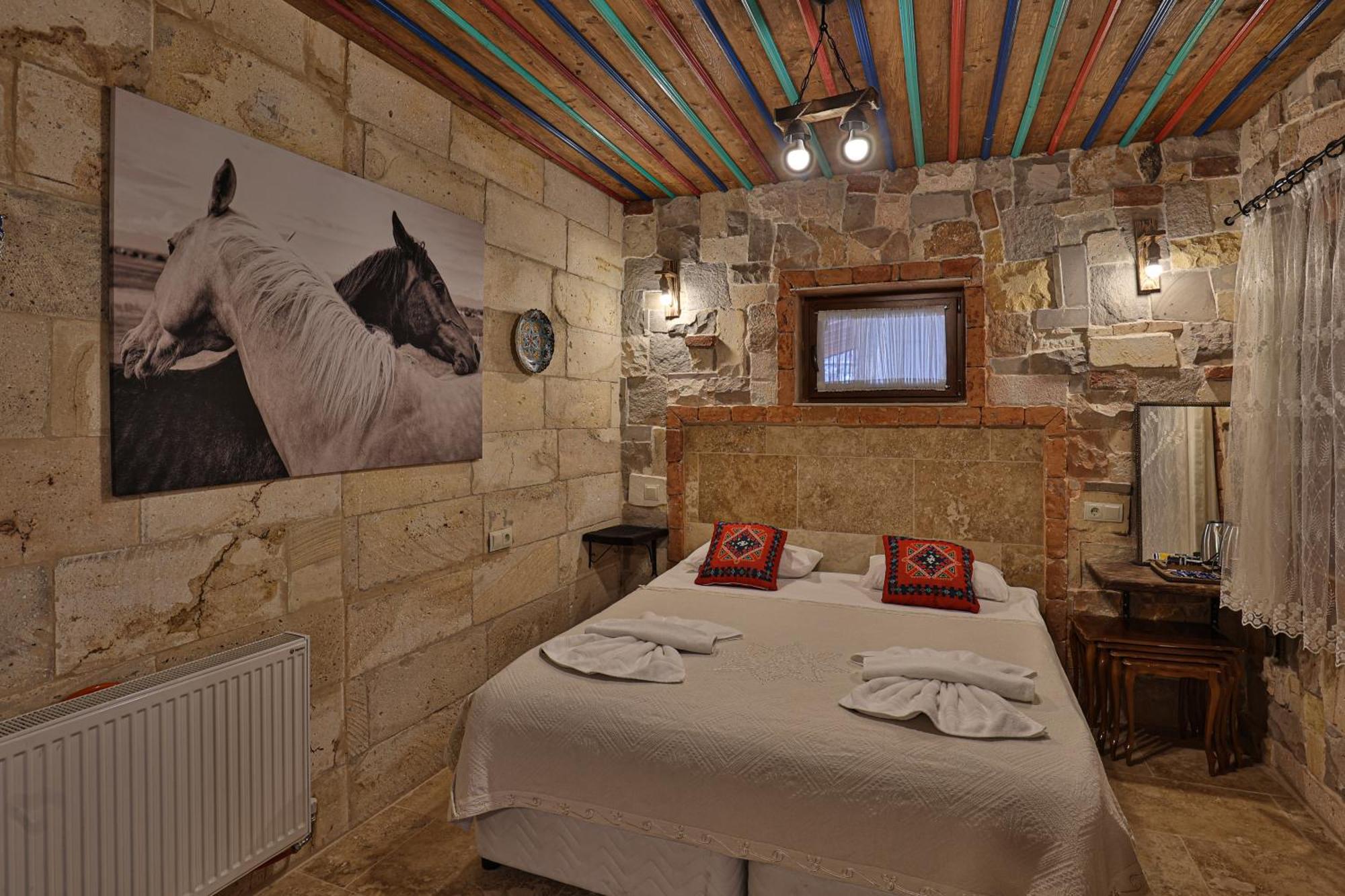 מלון גורמה Luwian Stone House מראה חיצוני תמונה